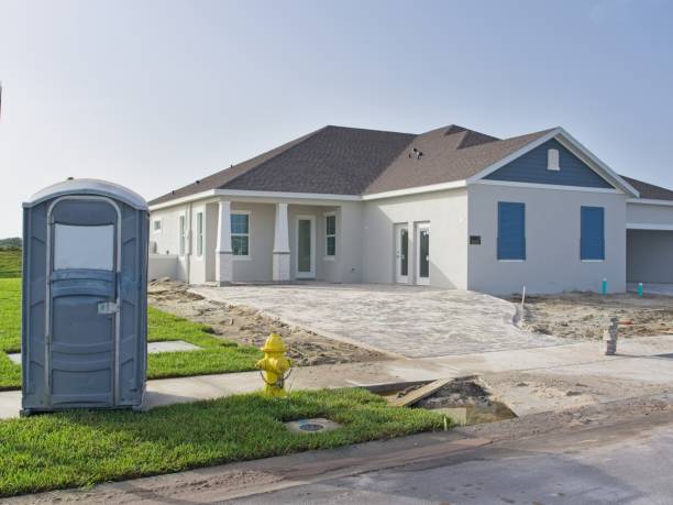 Best Luxury portable toilet rental  in Mauston, WI